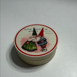Vintage Gnomes Vanilla Round Candle in Tin